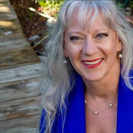 Diane Ballantyne headshot